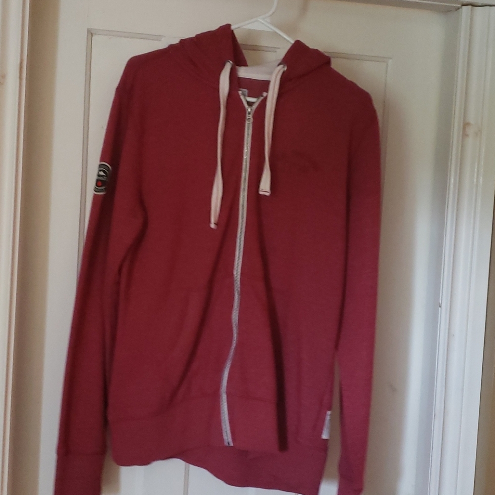 Red roots sweater